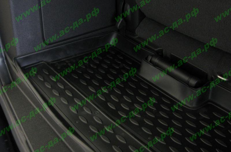 поддон в багажник шевроле тахо gmc 840